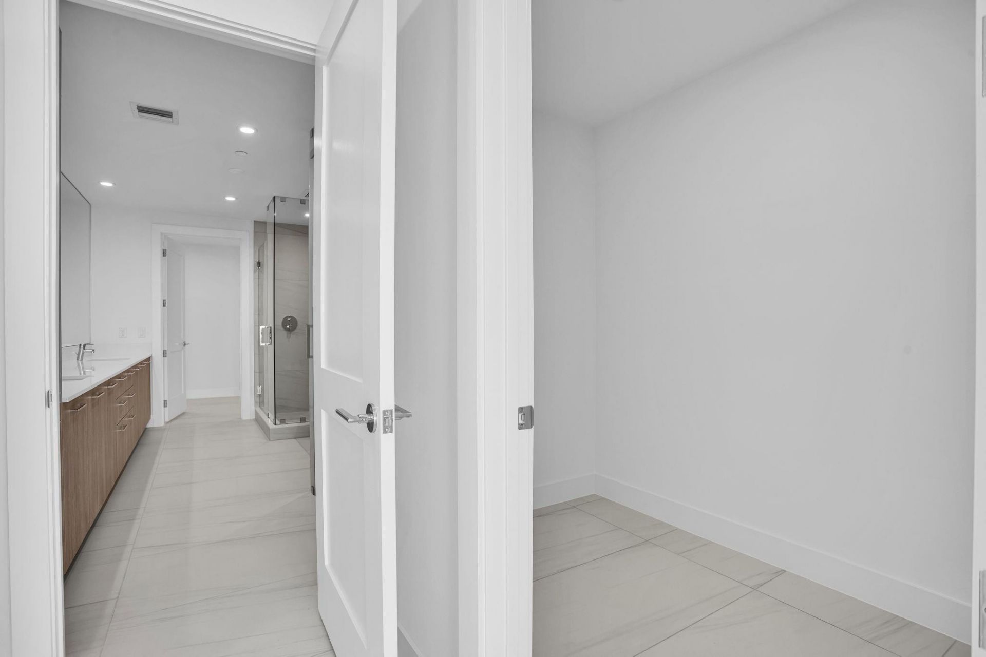 153 N Seabreeze Boulevard, Unit 2501-S, Fort Lauderdale, FL 33304 Photo