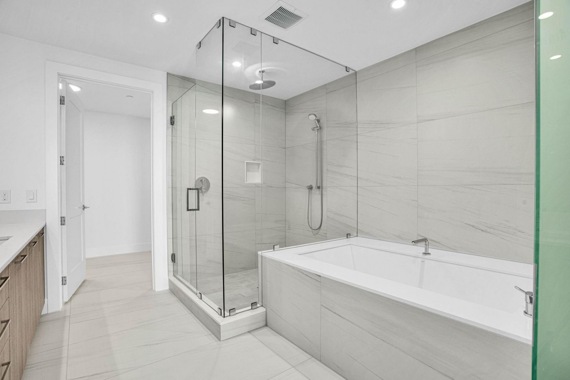 153 N Seabreeze Boulevard, Unit 2501-S, Fort Lauderdale, FL 33304 Photo