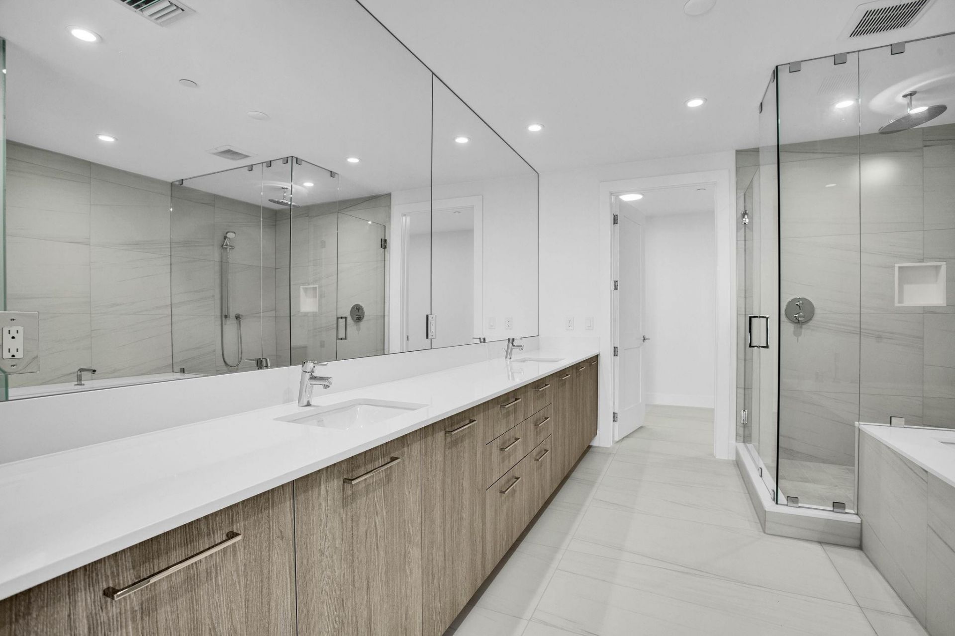 153 N Seabreeze Boulevard, Unit 2501-S, Fort Lauderdale, FL 33304 Photo