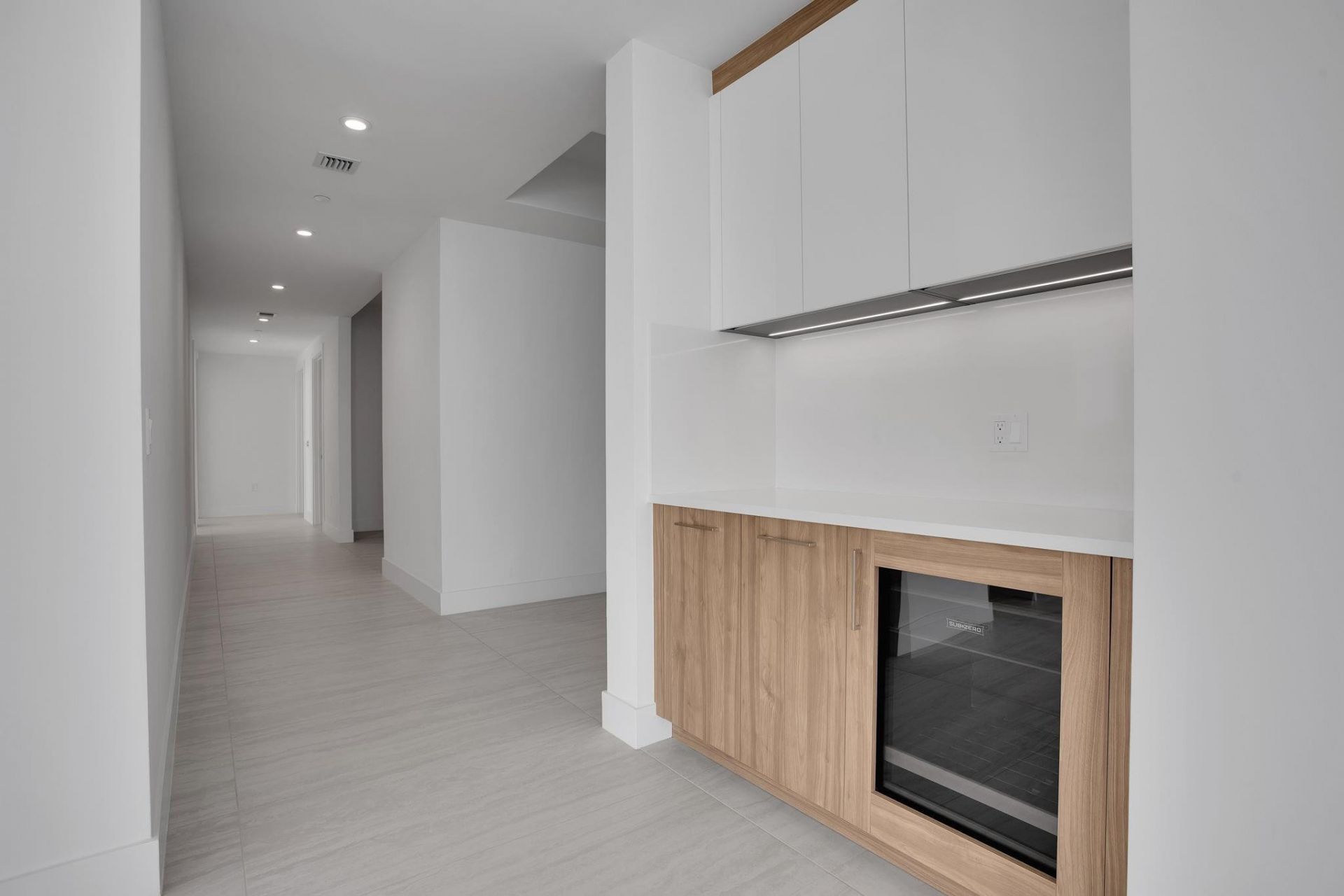 151 N Seabreeze Boulevard, Unit E-501, Fort Lauderdale, FL 33304 Photo