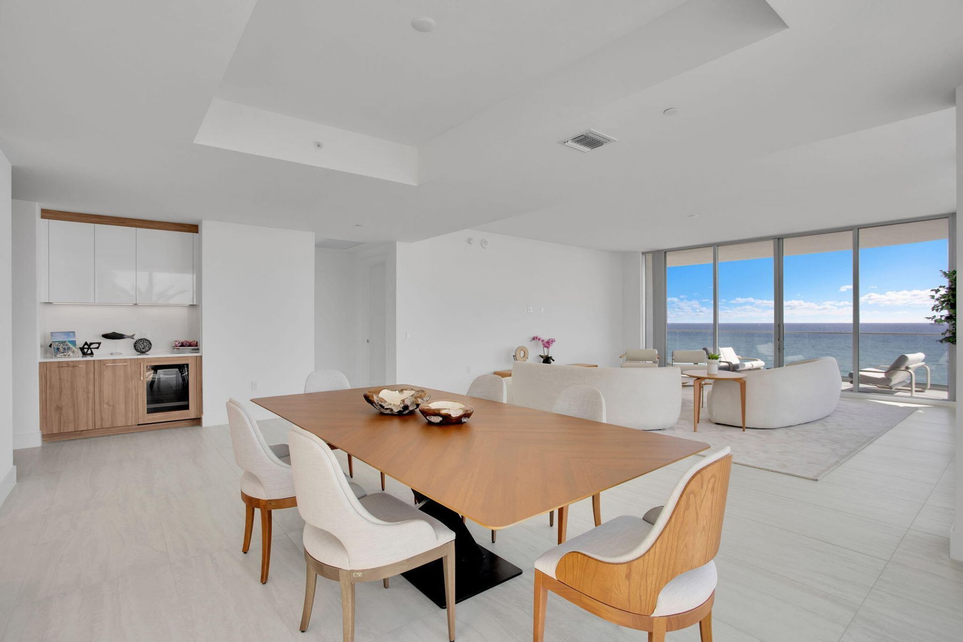 151 N Seabreeze Boulevard, Unit E-501, Fort Lauderdale, FL 33304 Photo