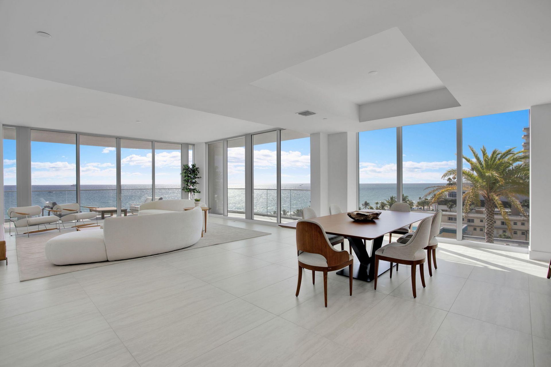 151 N Seabreeze Boulevard, Unit E-501, Fort Lauderdale, FL 33304 Photo