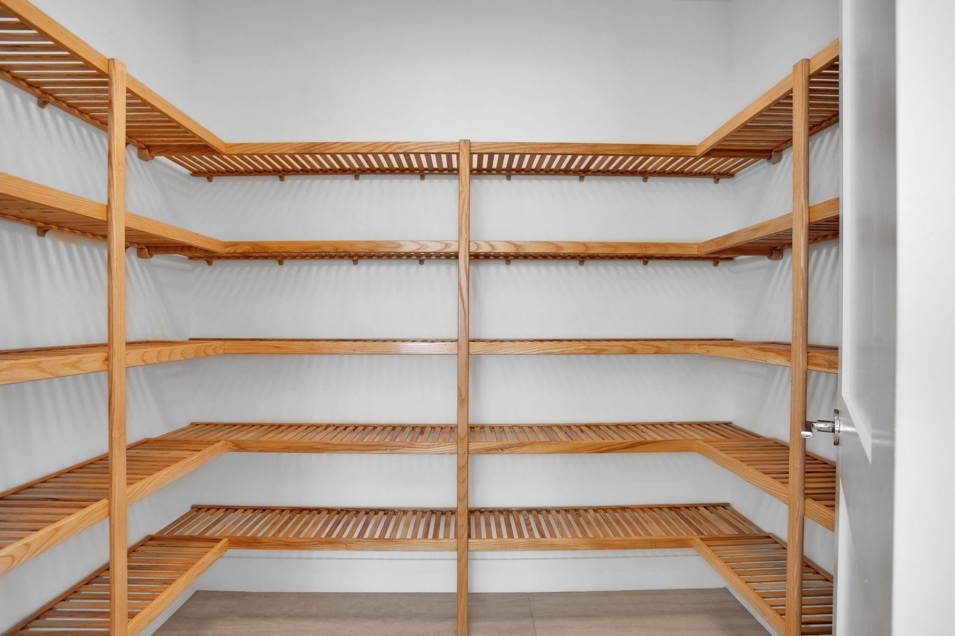 151 N Seabreeze Boulevard, Unit E-501, Fort Lauderdale, FL 33304 Photo