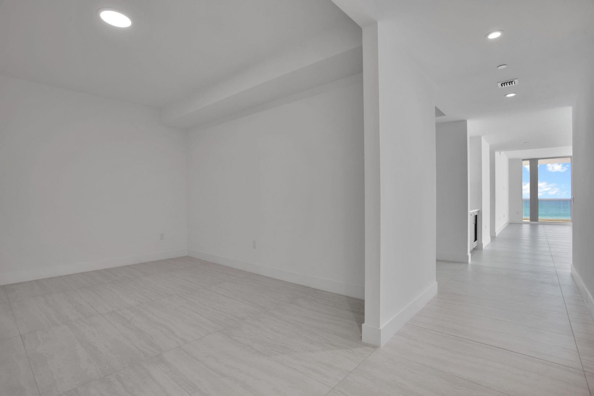 151 N Seabreeze Boulevard, Unit E-501, Fort Lauderdale, FL 33304 Photo