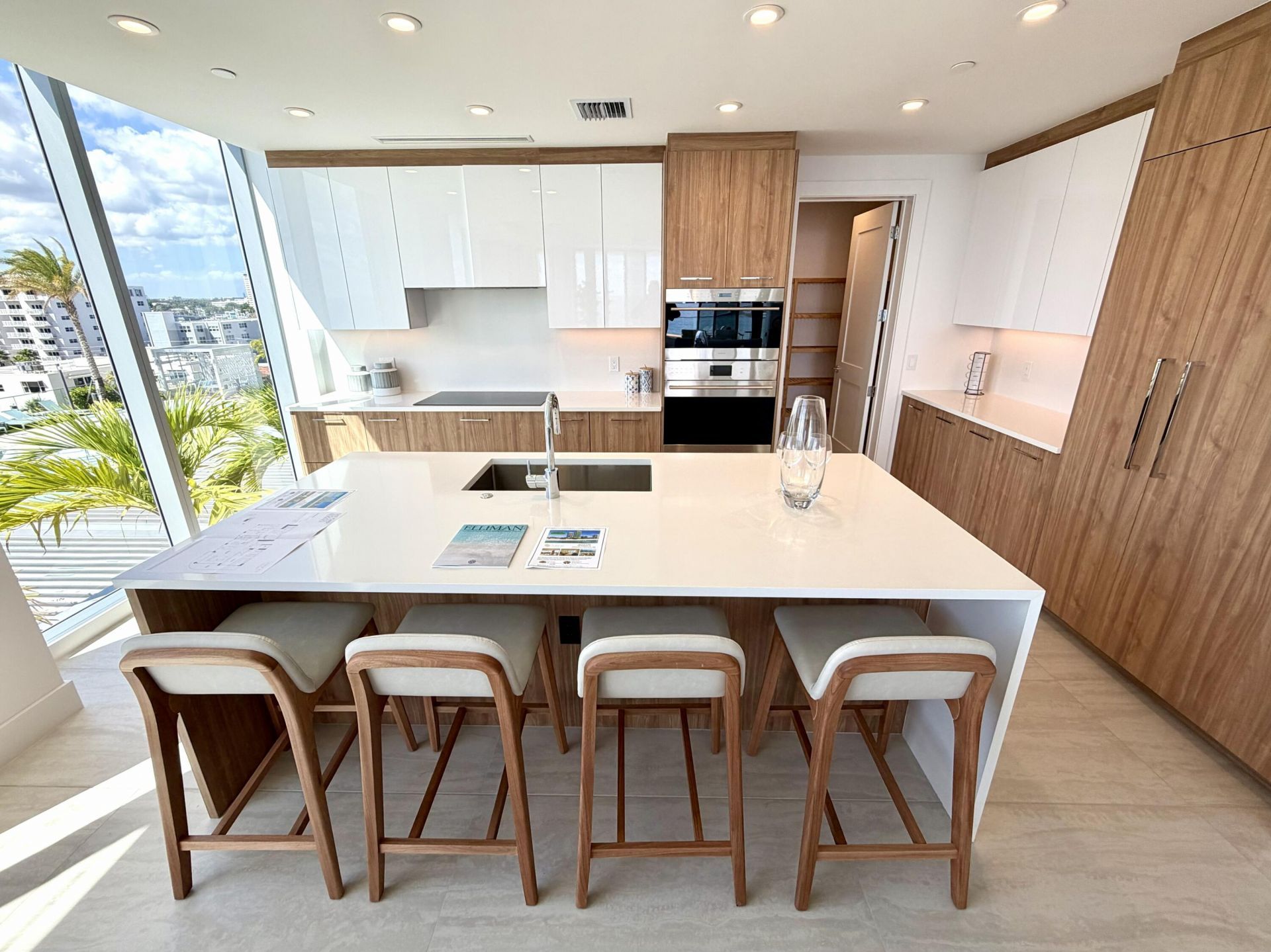 151 N Seabreeze Boulevard, Unit E-501, Fort Lauderdale, FL 33304 Photo