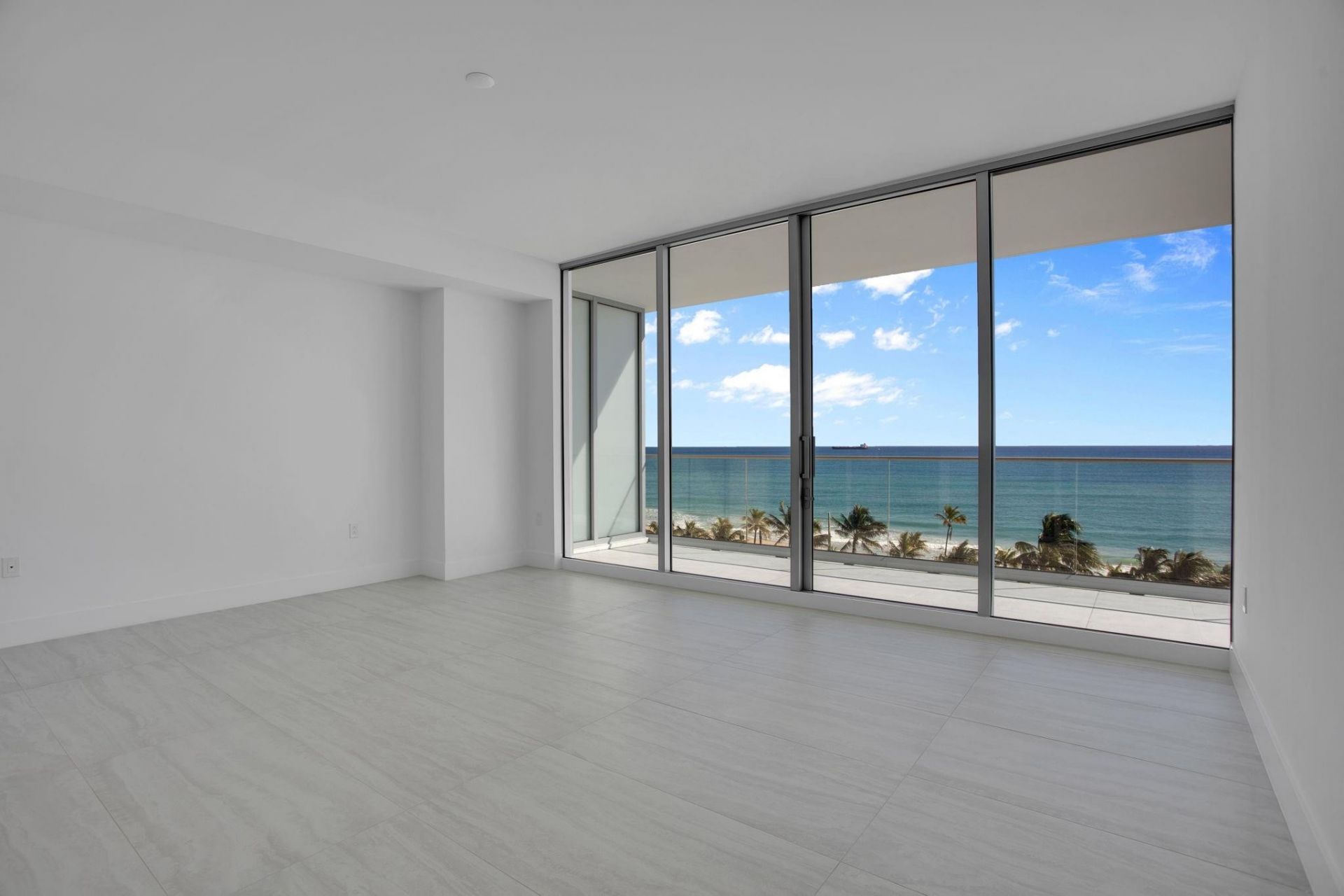 151 N Seabreeze Boulevard, Unit E-501, Fort Lauderdale, FL 33304 Photo