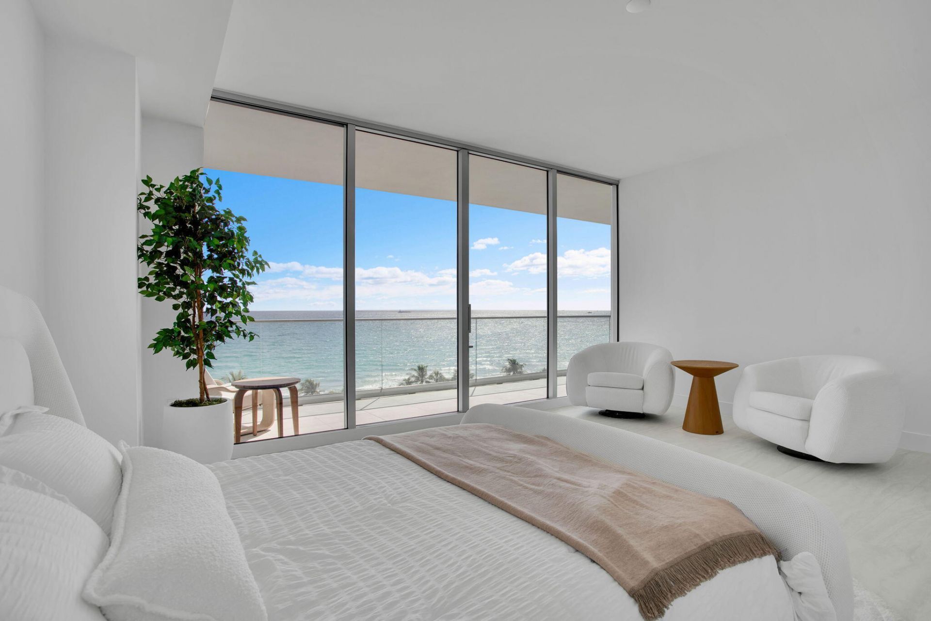 151 N Seabreeze Boulevard, Unit E-501, Fort Lauderdale, FL 33304 Photo