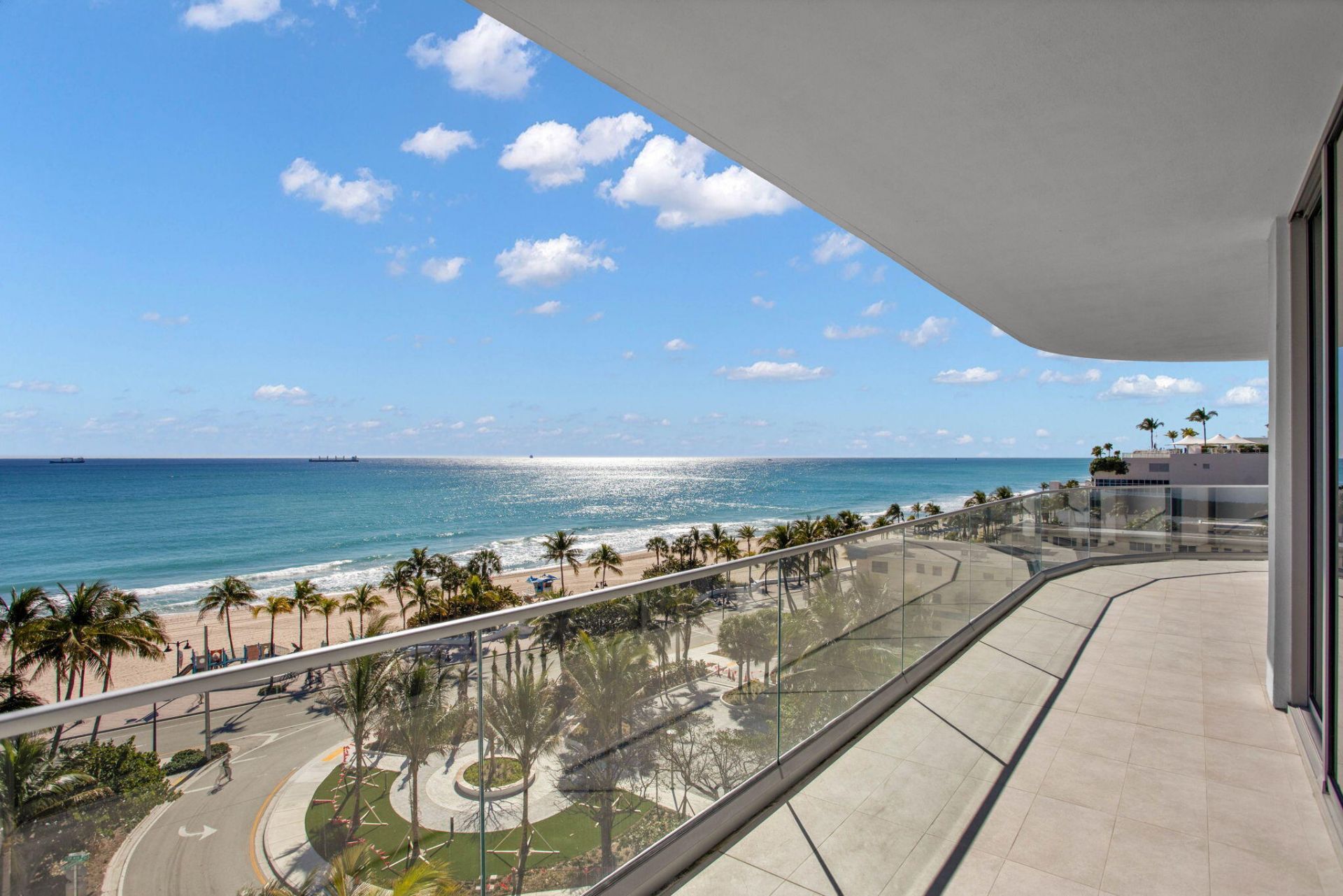 151 N Seabreeze Boulevard, Unit E-501, Fort Lauderdale, FL 33304 Photo