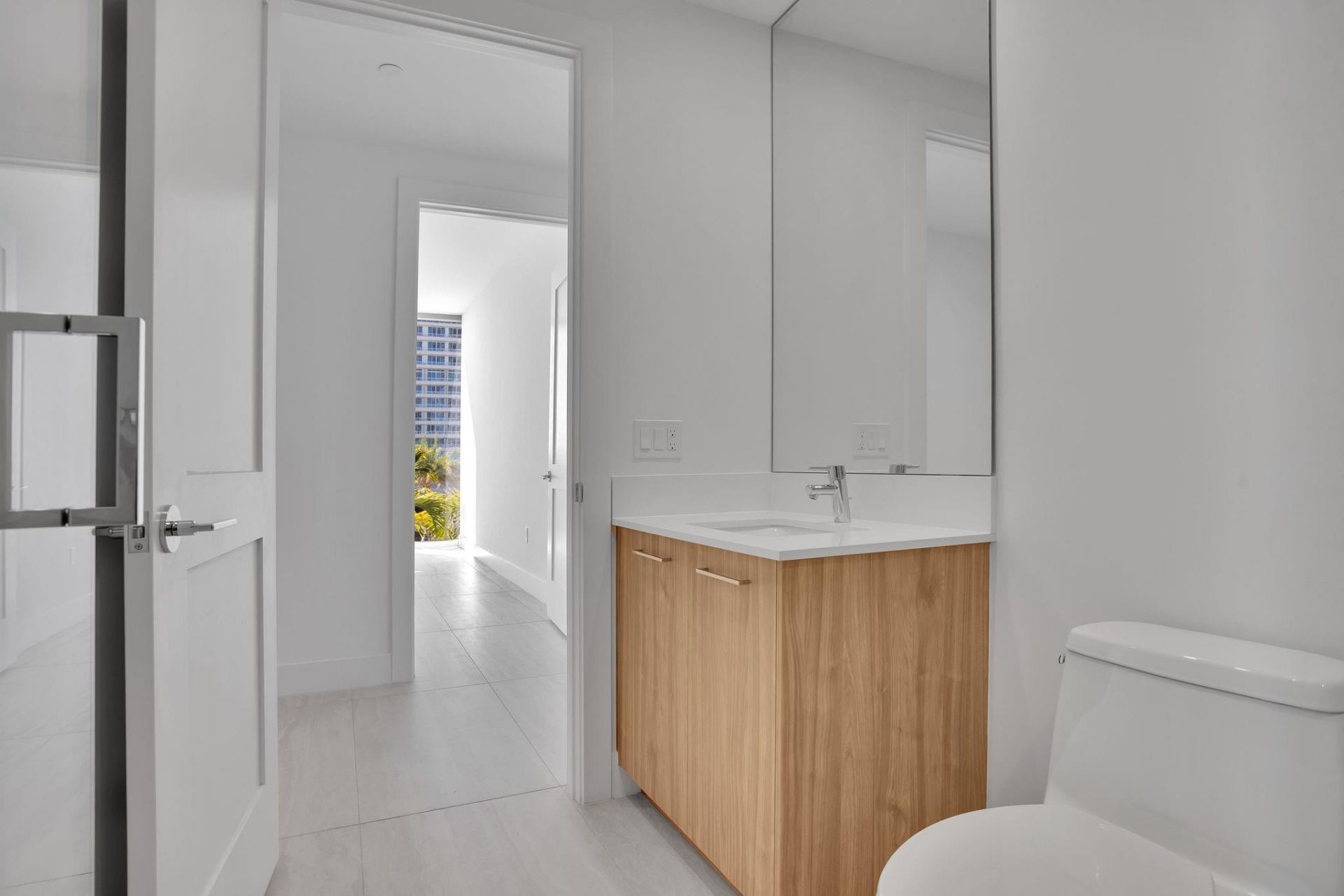 151 N Seabreeze Boulevard, Unit E-501, Fort Lauderdale, FL 33304 Photo