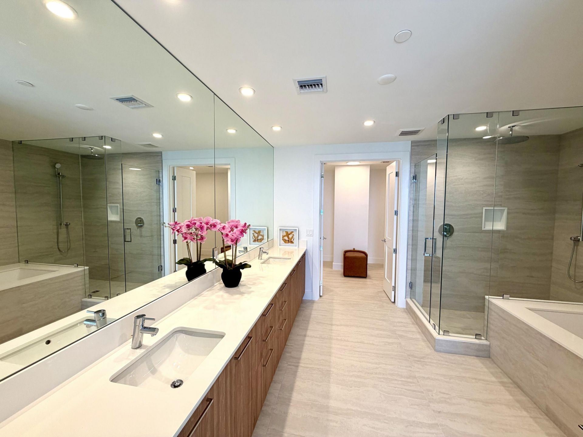 151 N Seabreeze Boulevard, Unit E-501, Fort Lauderdale, FL 33304 Photo