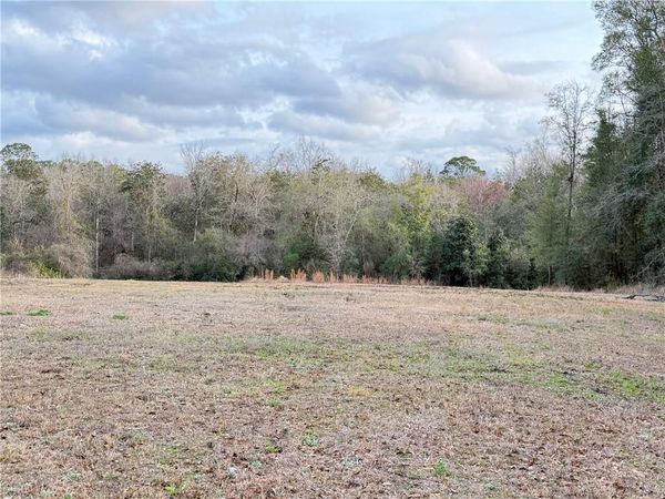 9825 Greenbrier Drive S, Semmes, AL 36575