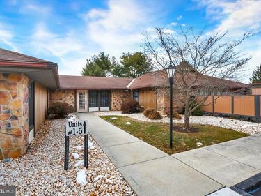 3 ABBEY COURT , CARLISLE, PA 17015