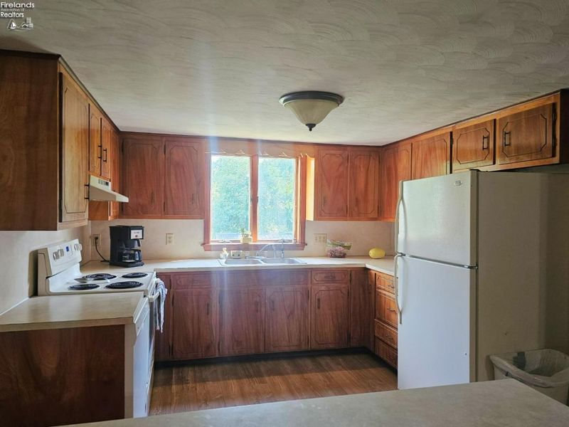 209 W Main Street, North Fairfield, OH 44855 Photo 4