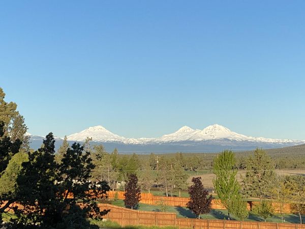 2457 SW 45th Street, Redmond, OR 97756