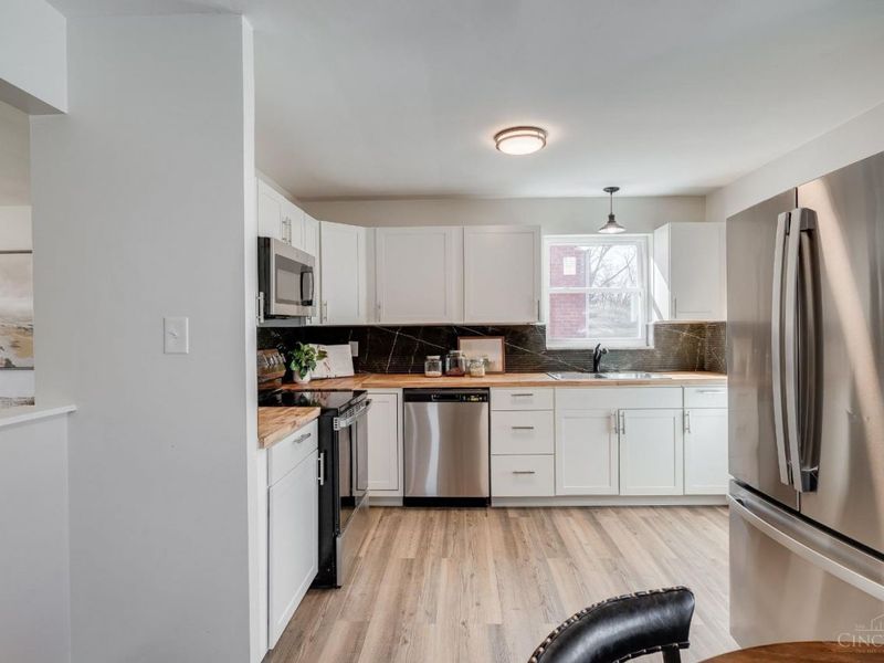 1453 Verdale Drive, Anderson Twp, OH 45230 Photo 10