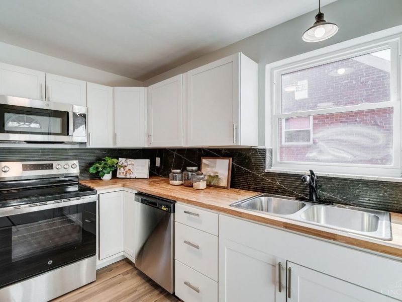 1453 Verdale Drive, Anderson Twp, OH 45230 Photo 13