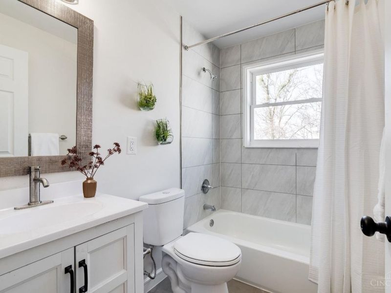 1453 Verdale Drive, Anderson Twp, OH 45230 Photo 15