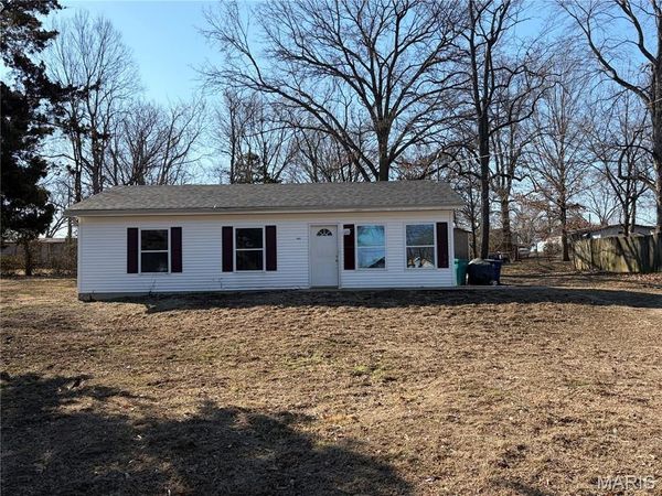1322 Casey Avenue , St Clair, MO 63077