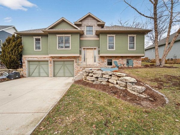 2000 Buckingham Road, Stoughton, WI 53589