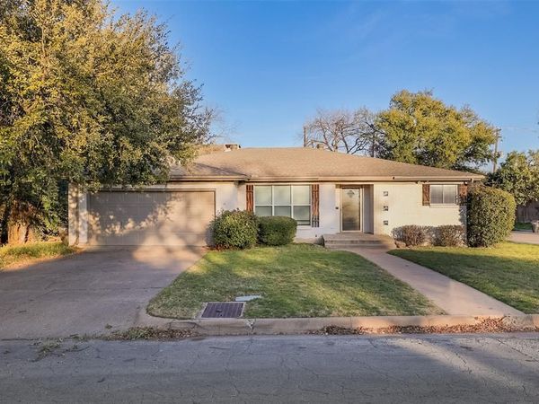 3613 Jeanette Drive, Fort Worth, TX 76109