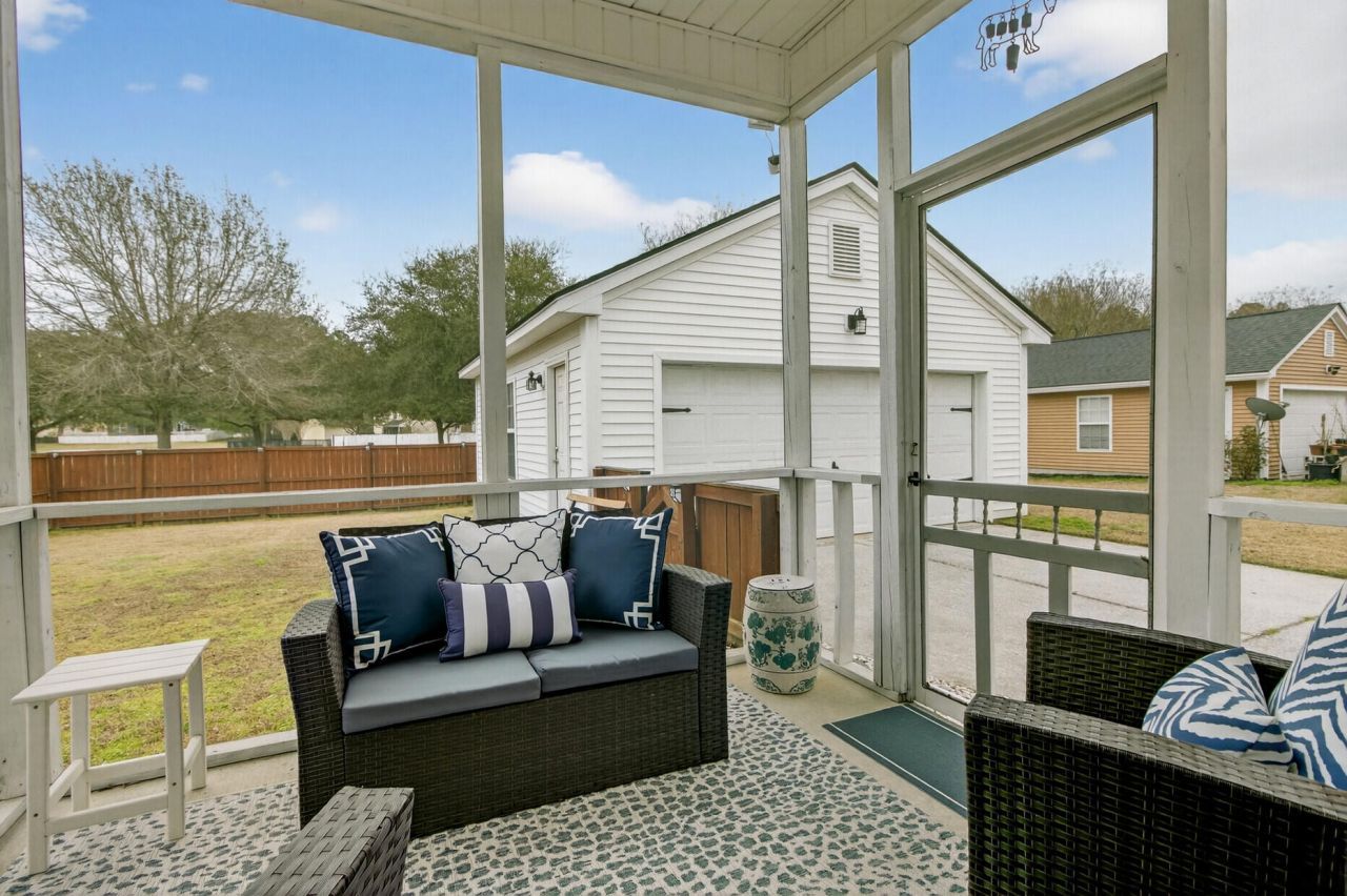 8948 N Red Maple Circle Photo 32