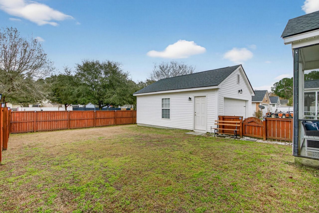 8948 N Red Maple Circle Photo 35