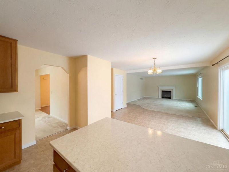 5705 Pepperridge Court, Hamilton Twp, OH 45039 Photo 11