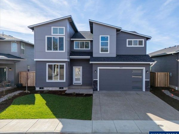 7067 SE Pinot Noir Dr, Corvallis, OR 97330