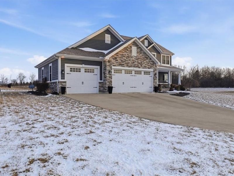 104 Bluestone Court, Greenville, OH 45331 Photo 2