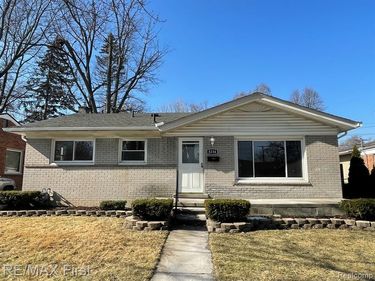 8236 Margaret Street, Taylor, MI 48180