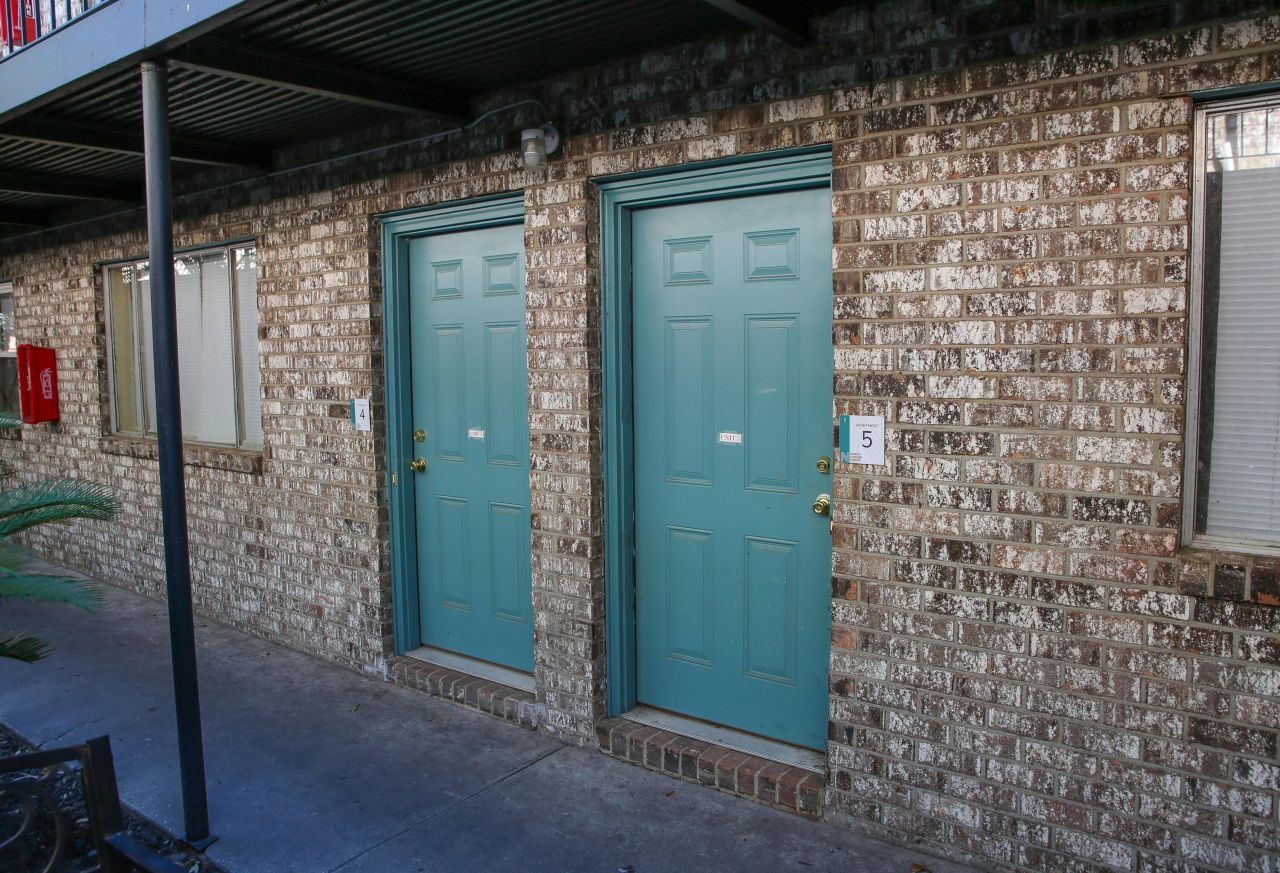 3360 Apache Street  Photo 10