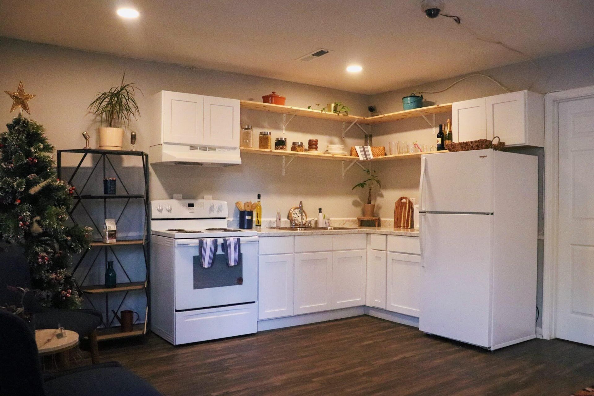 3360 Apache Street Photo 14