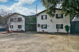 3360 Apache Street photo 4