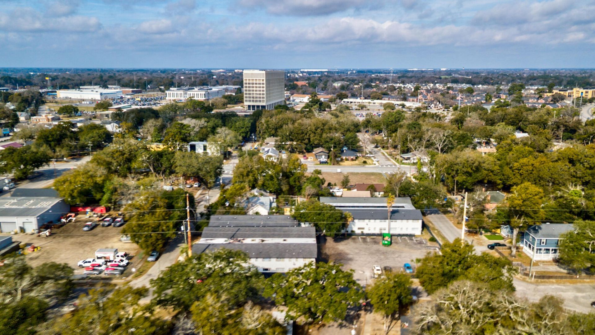 3360 Apache Street Photo 33