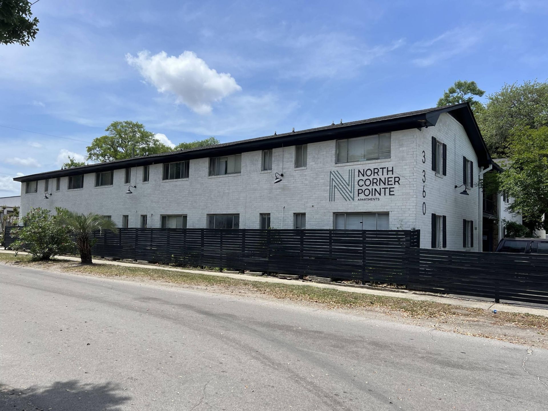 3360 Apache Street Photo 6