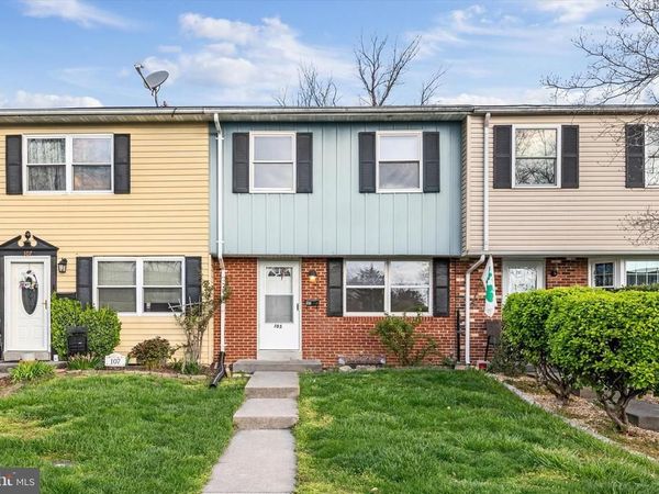 105 CAMERON STREET, BERRYVILLE, VA 22611