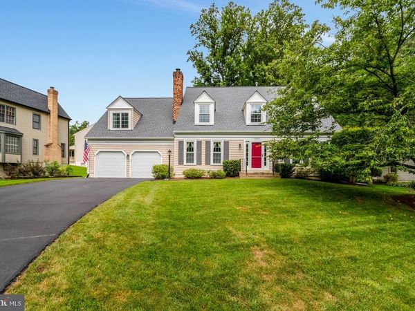 5300 LINDSAY STREET, FAIRFAX, VA 22032