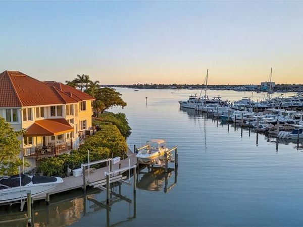 1305 Curlew AVE, Unit C, NAPLES, FL 34102