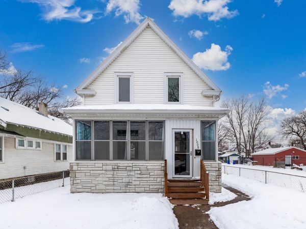 1009 Sherburne Avenue, Saint Paul, MN 55104