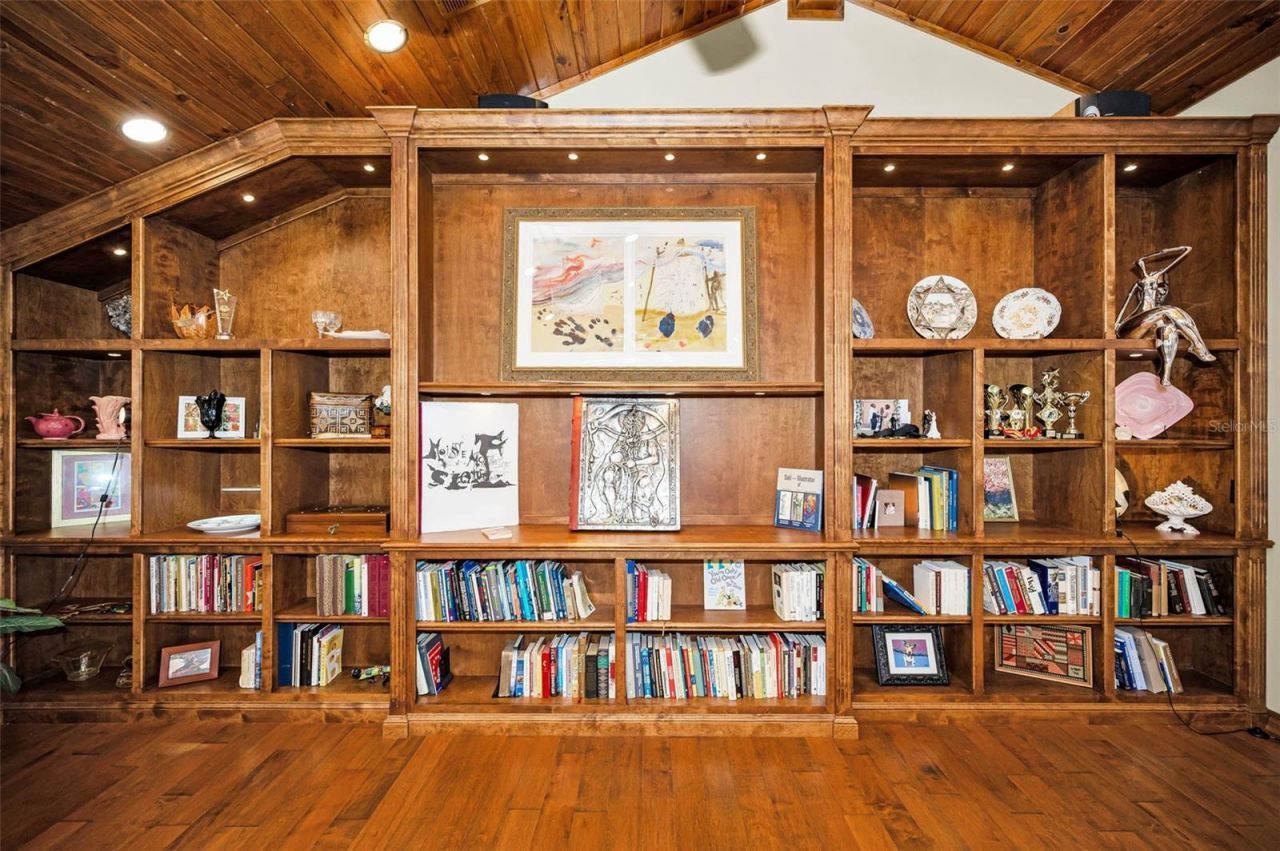 1944 Levine Lane, Clearwater, FL 33760 Photo