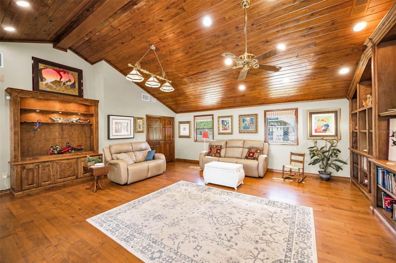 1944 Levine Lane, Clearwater, FL 33760 Photo