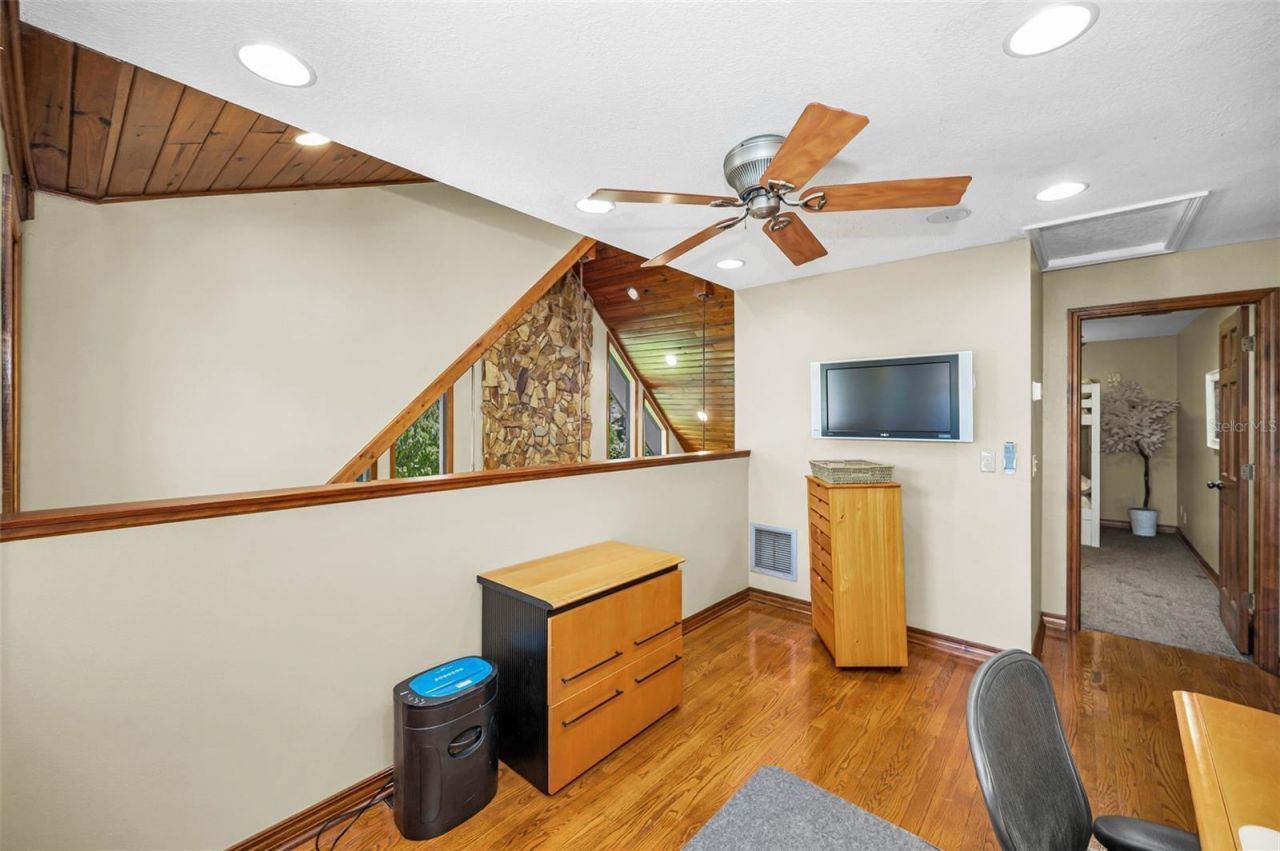 1944 Levine Lane, Clearwater, FL 33760 Photo