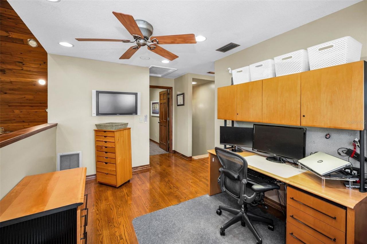 1944 Levine Lane, Clearwater, FL 33760 Photo