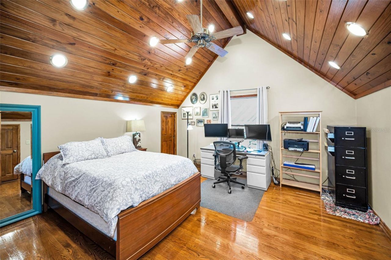 1944 Levine Lane, Clearwater, FL 33760 Photo