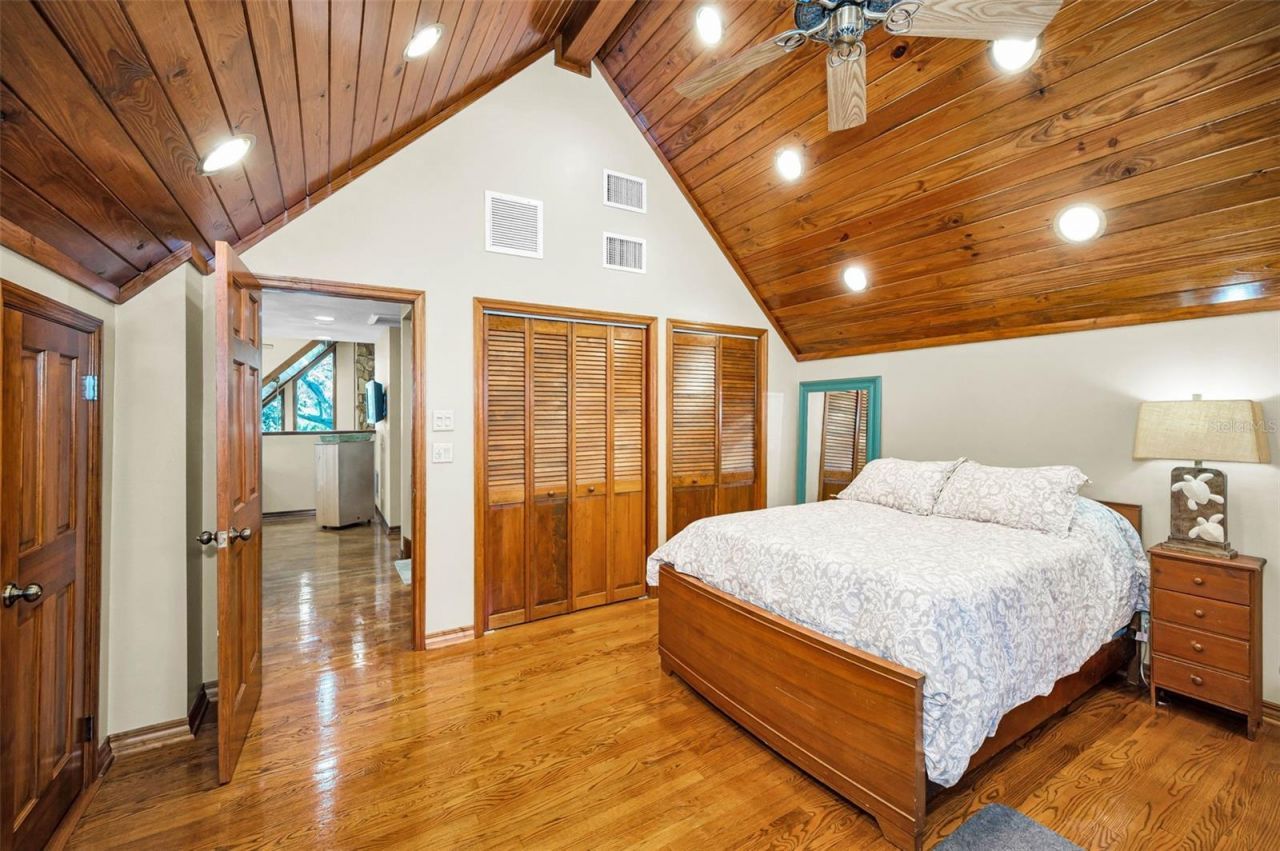 1944 Levine Lane, Clearwater, FL 33760 Photo