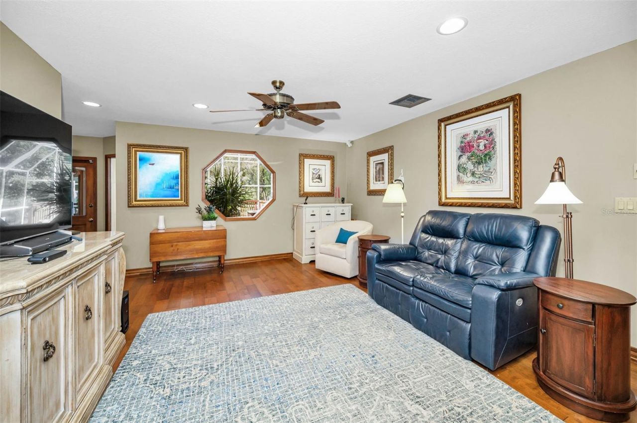 1944 Levine Lane, Clearwater, FL 33760 Photo