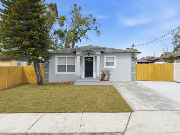 2114 E JUNEAU STREET , TAMPA, FL 33604