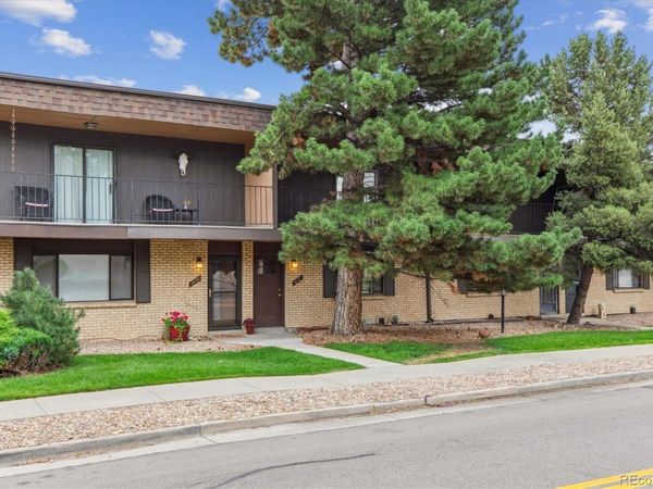 1872 Robb Street , Lakewood, CO 80215