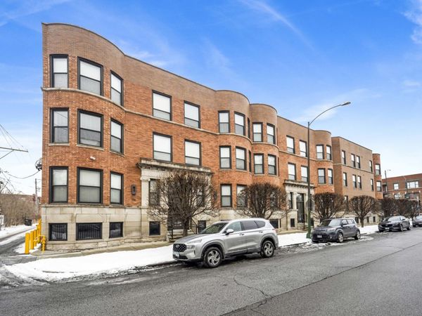118 E 57th Street , Unit 2W, Chicago, IL 60637
