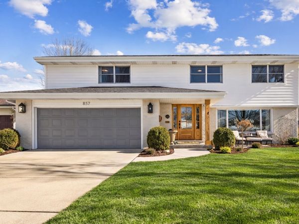 857 S Euclid Avenue, Elmhurst, IL 60126